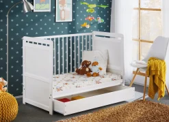 Białe Łóżeczko Dziecięce Drewniane z Szufladą i Materacem DREAM PLUS