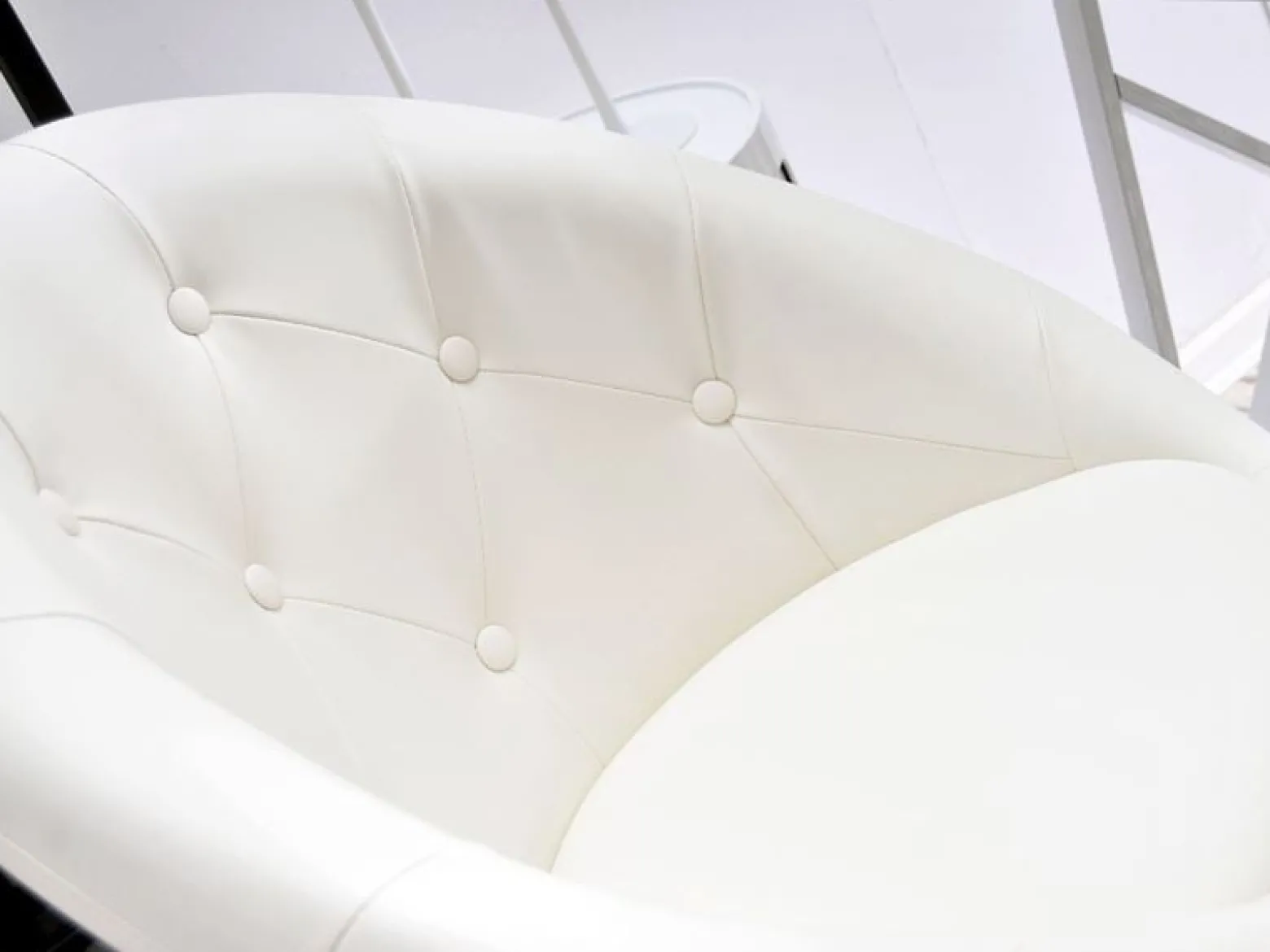 Biały Fotel Lounge 3 Z Ekoskóry Do Biura I Salonu