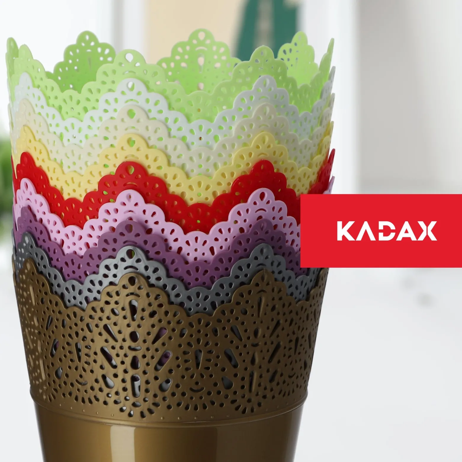 Doniczka Donica Na Kwiaty Osłonka 14,5cm Kolory