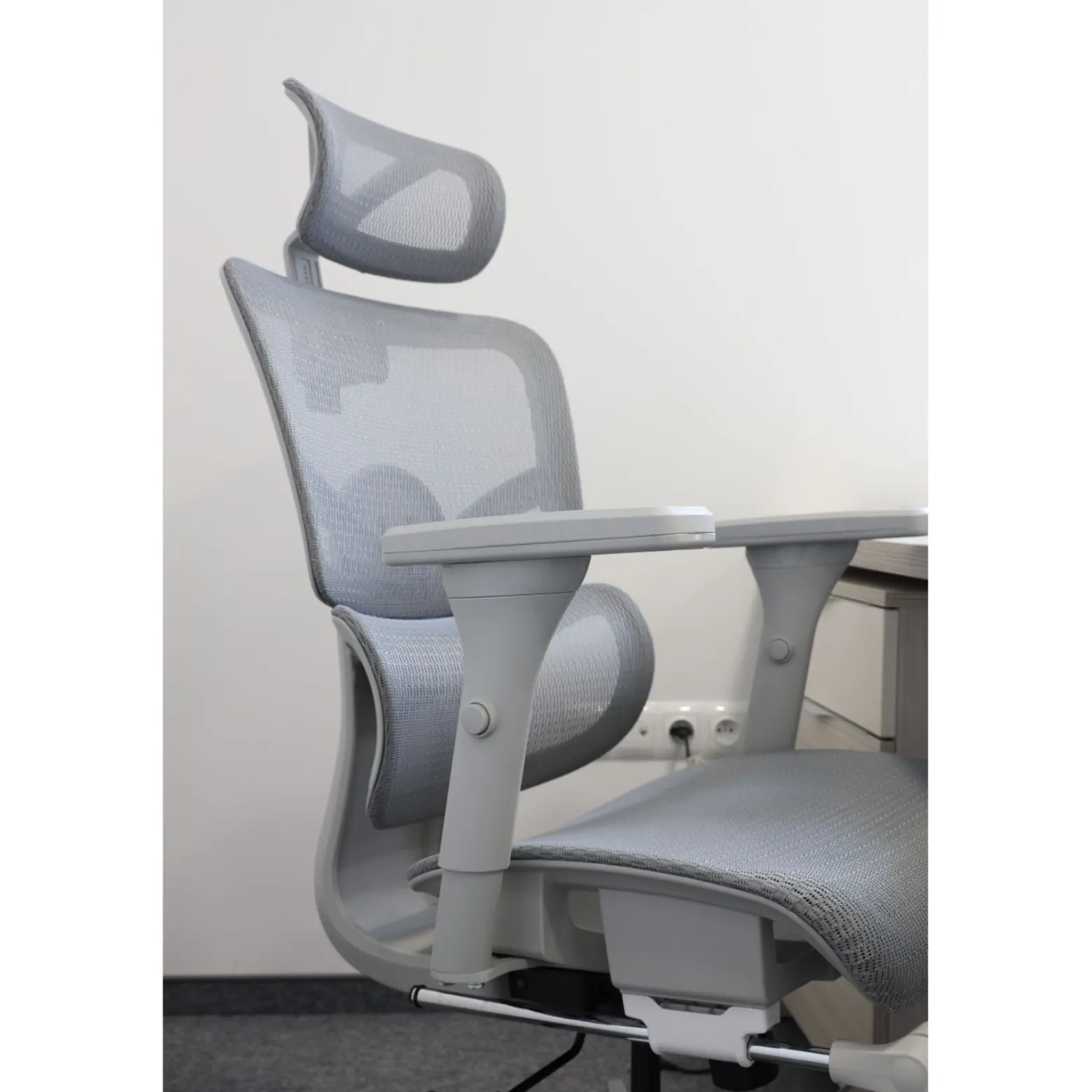 Ergonomiczny fotel biurowy regulowane krzesło z siatki - Szare