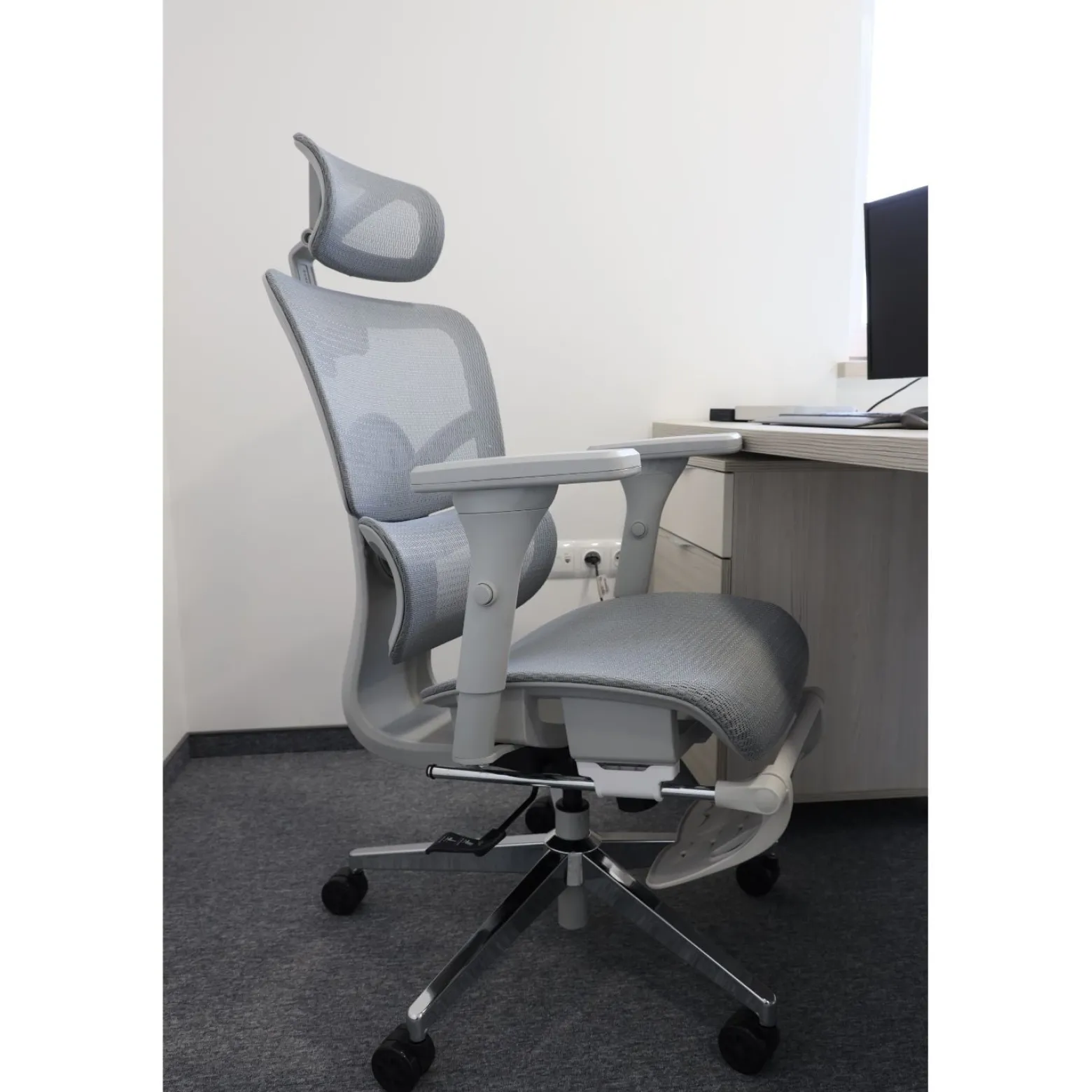Ergonomiczny fotel biurowy regulowane krzesło z siatki - Szare