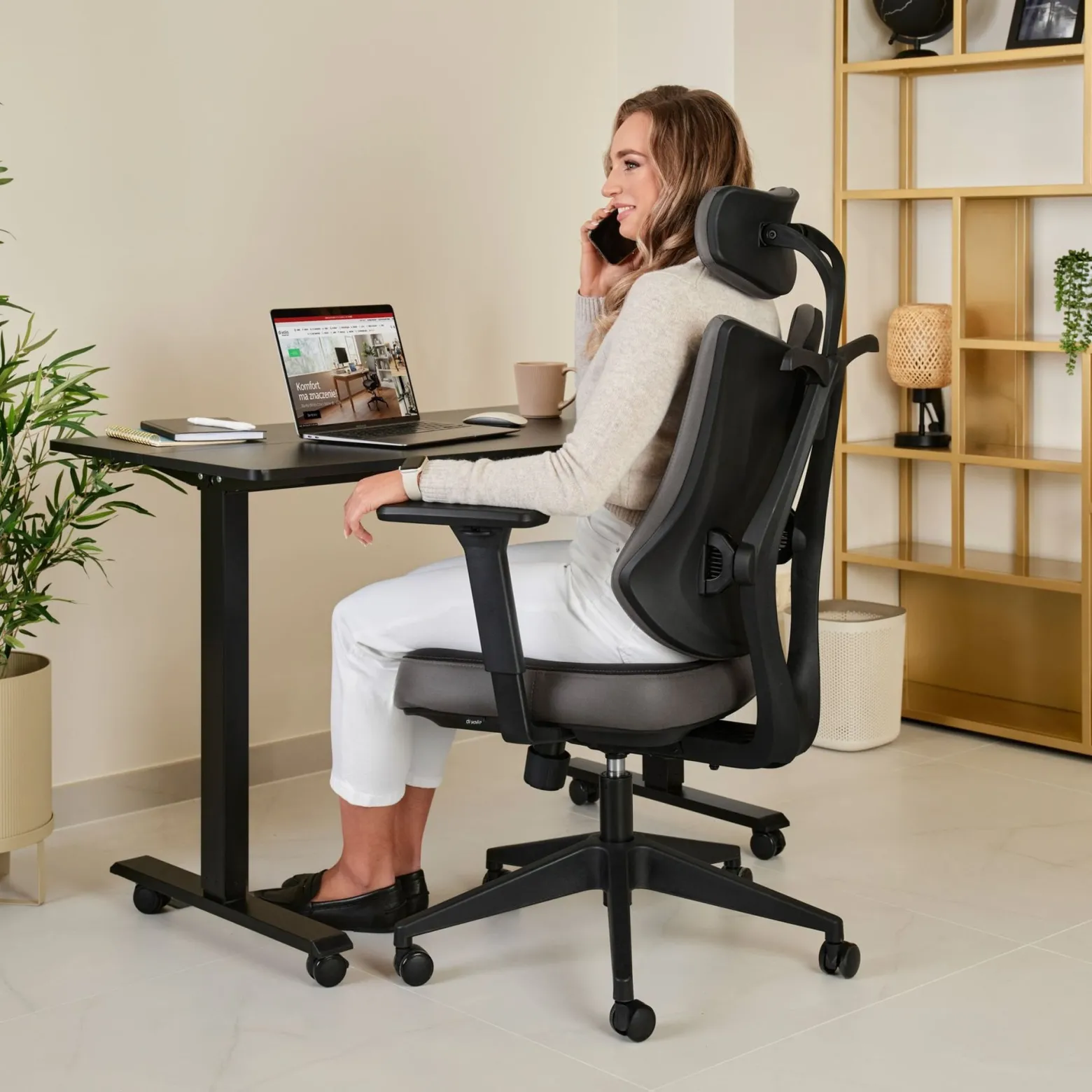 Fotel ergonomiczny biurowy obrotowy di volio Loano