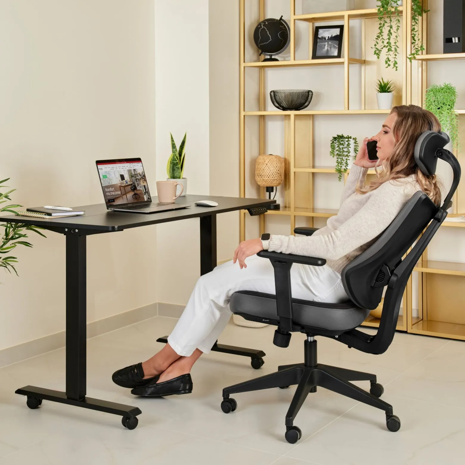Fotel ergonomiczny biurowy obrotowy di volio Loano