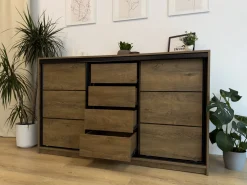 Komoda LOFT trzydrzwiowa 180 cm biały