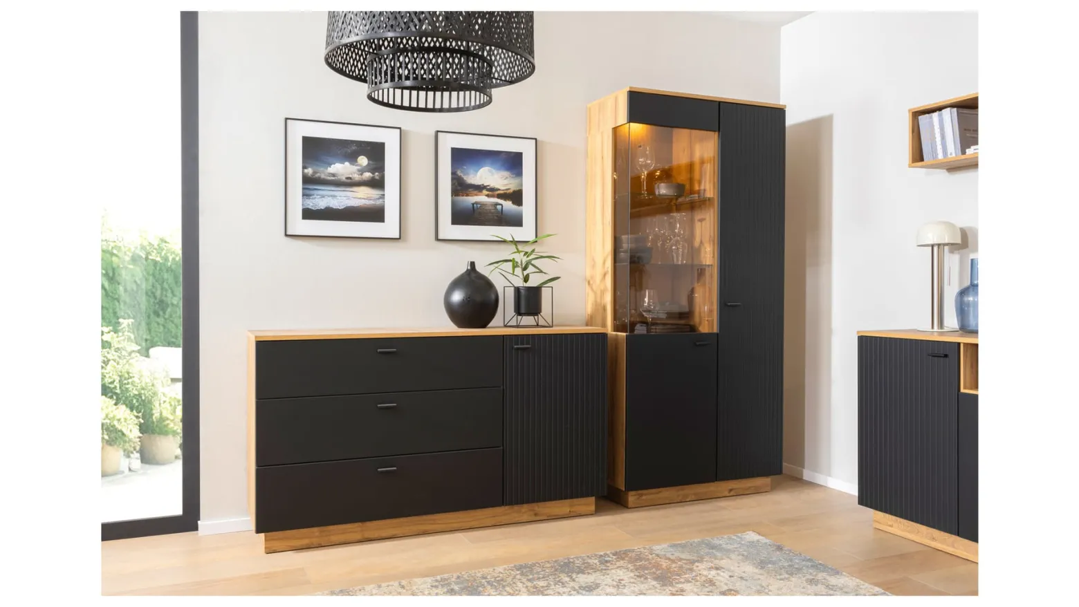 Komoda Zenda 150 cm z drzwiami i 3 szufladami dąb waterford/czarny