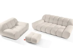 KONSIMO VENA Zestaw mebli sofa 2os. fotel i puf, japandi, tkanina boucle