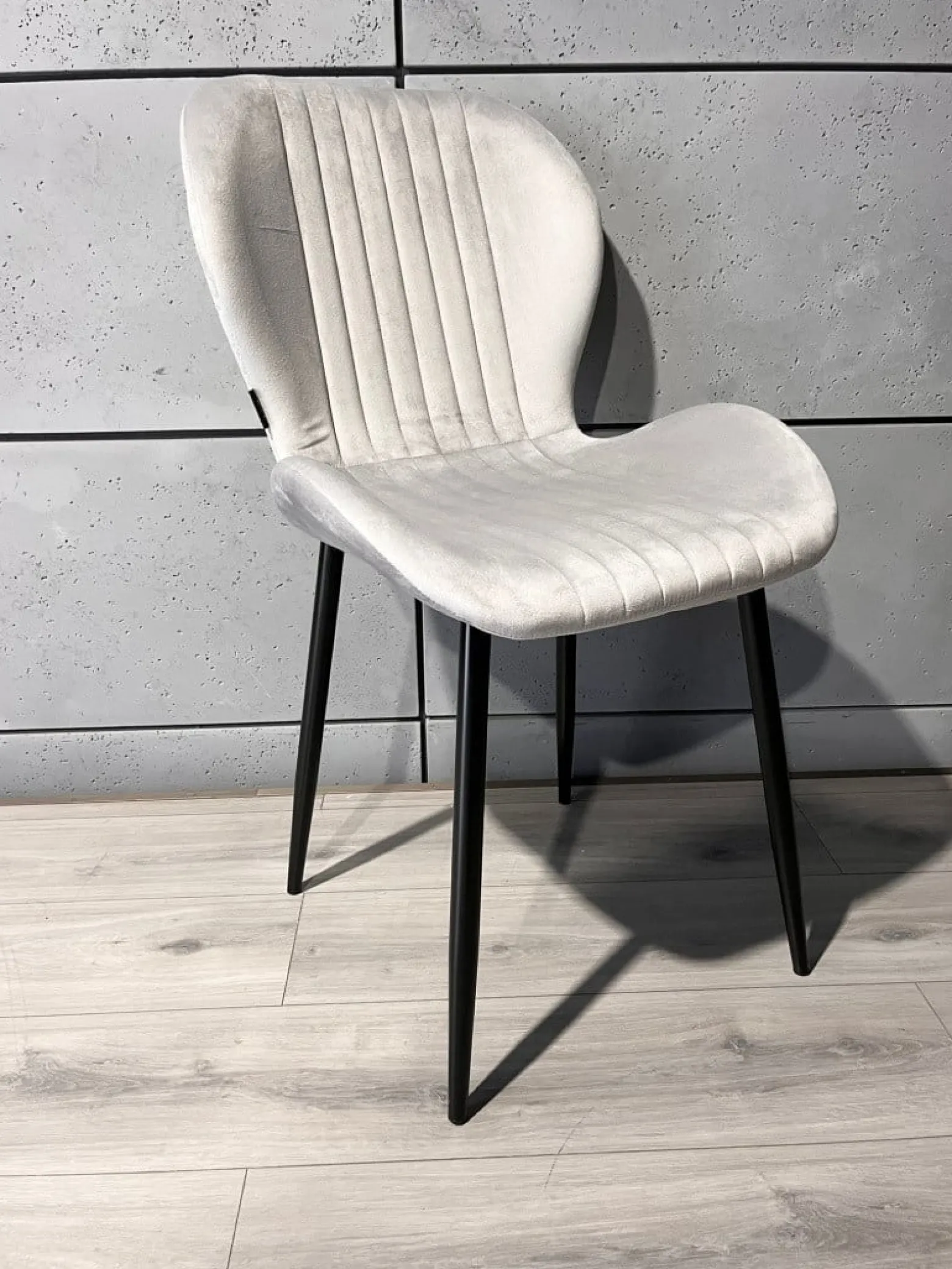 Krzesło tapicerowane MONTI VELVET GREY