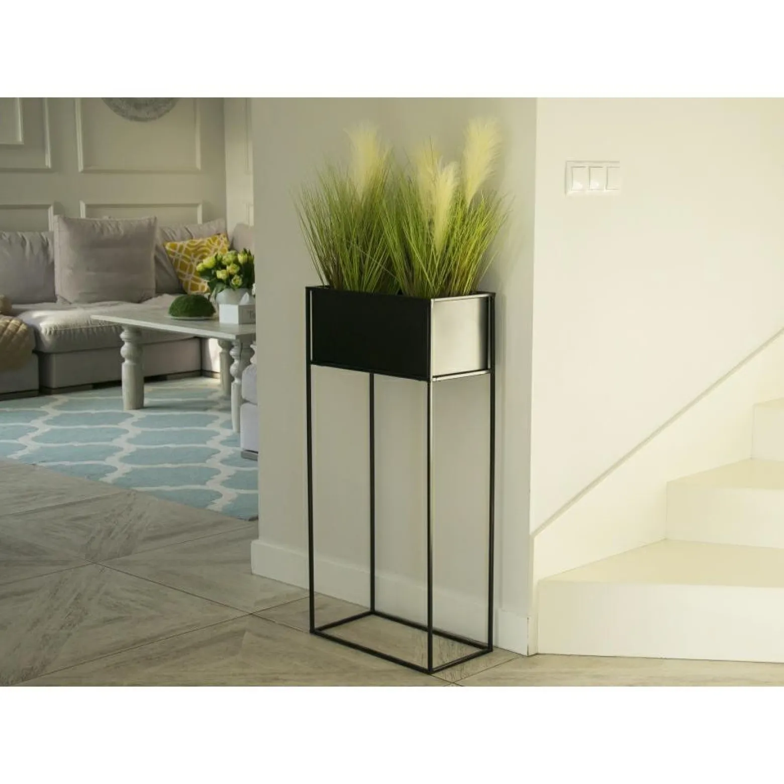 Kwietnik stojący skrzynia czarny 90 cm LOFT