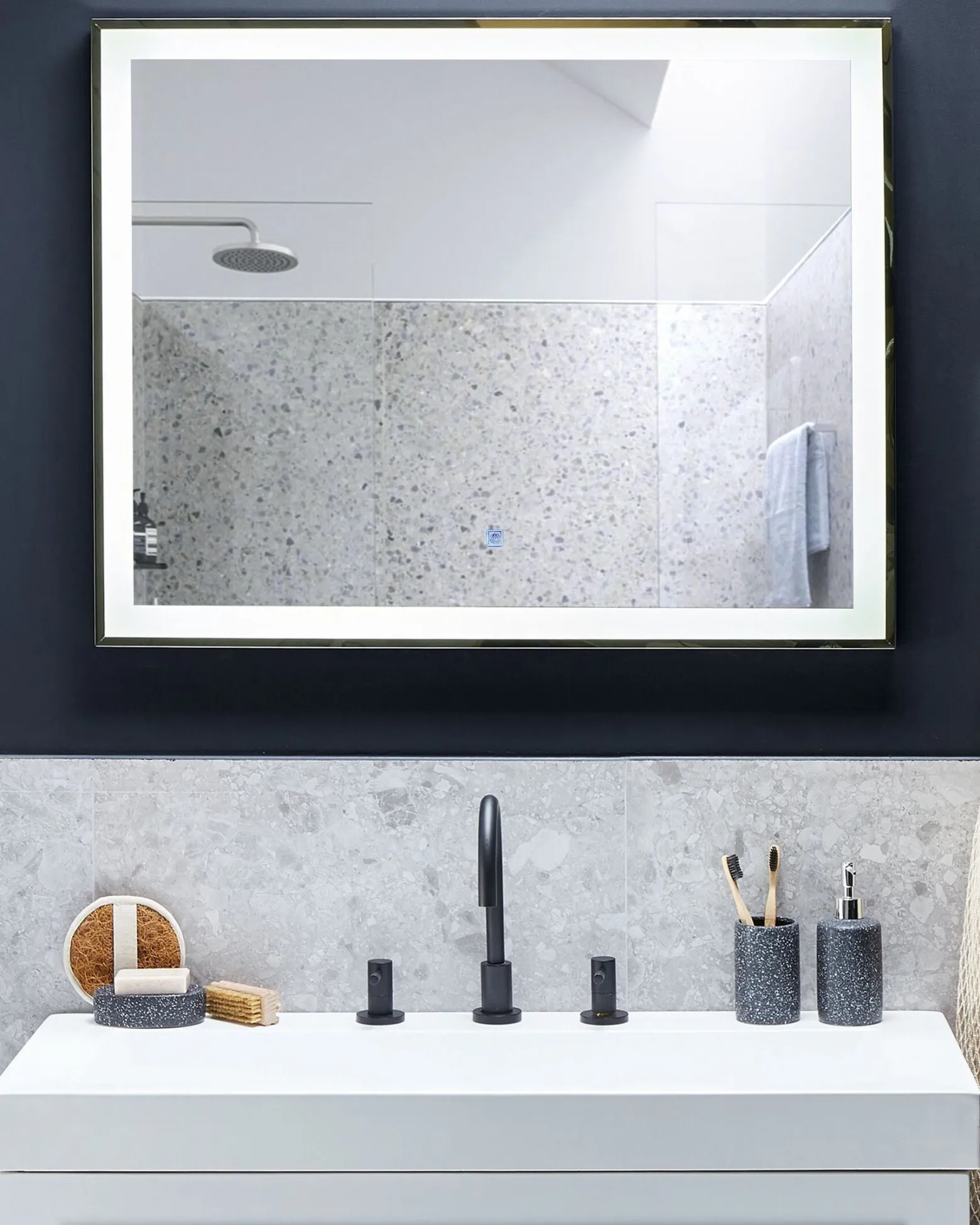 Lustro wiszące ścienne LED 90x70 srebrne