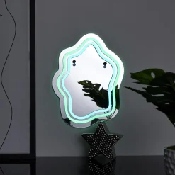 Lustro LED z neonowym oświetleniem nowoczesny design