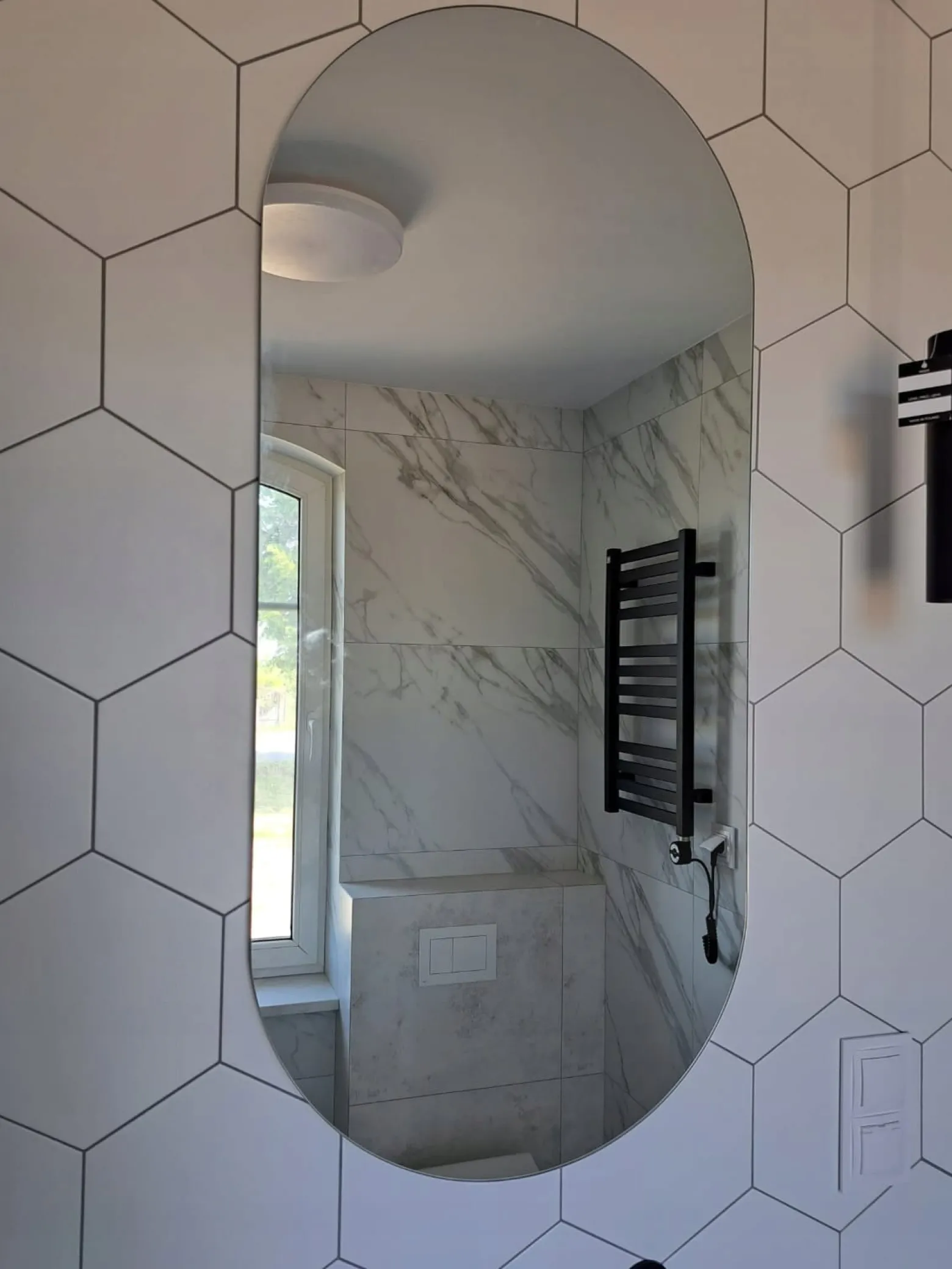 Lustro owalne łazienkowe led 50x90 podświetlane owal ledowe glamour