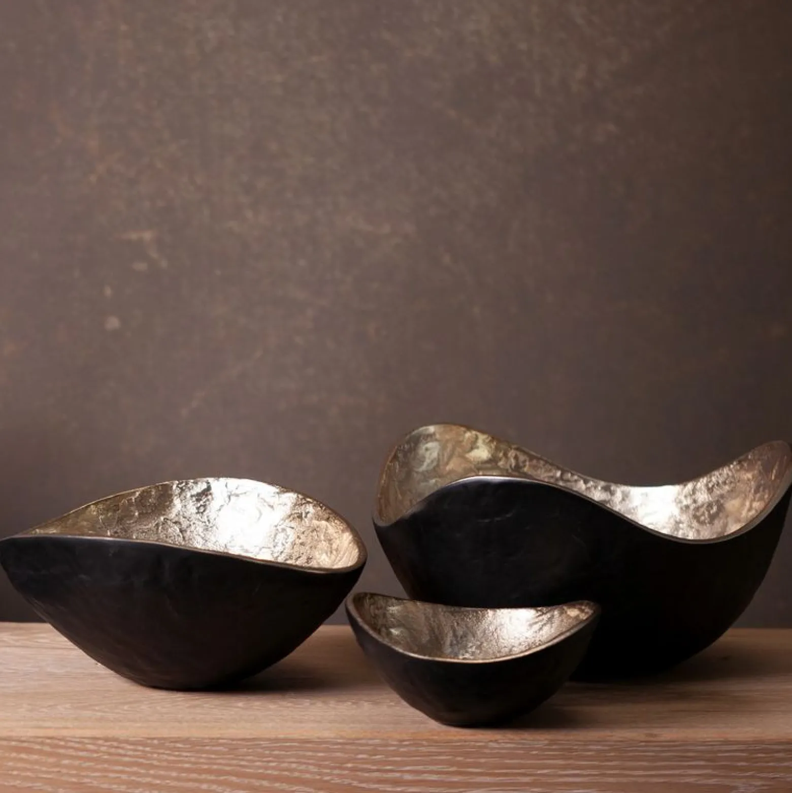Misa Pedro 39x16x9 czarna złota