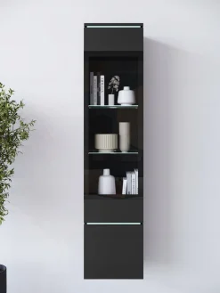Nowoczesna, wysoka witryna z przeszkleniem + oświetlenie LED
