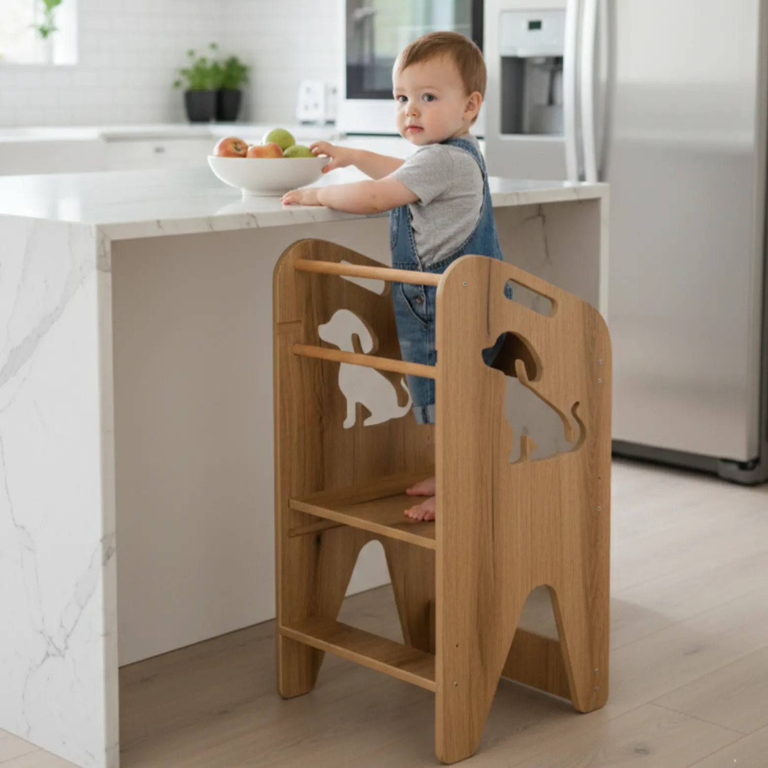 Pomocnik kuchenny dla dzieci regulowany Kitchen Helper MDF drewno