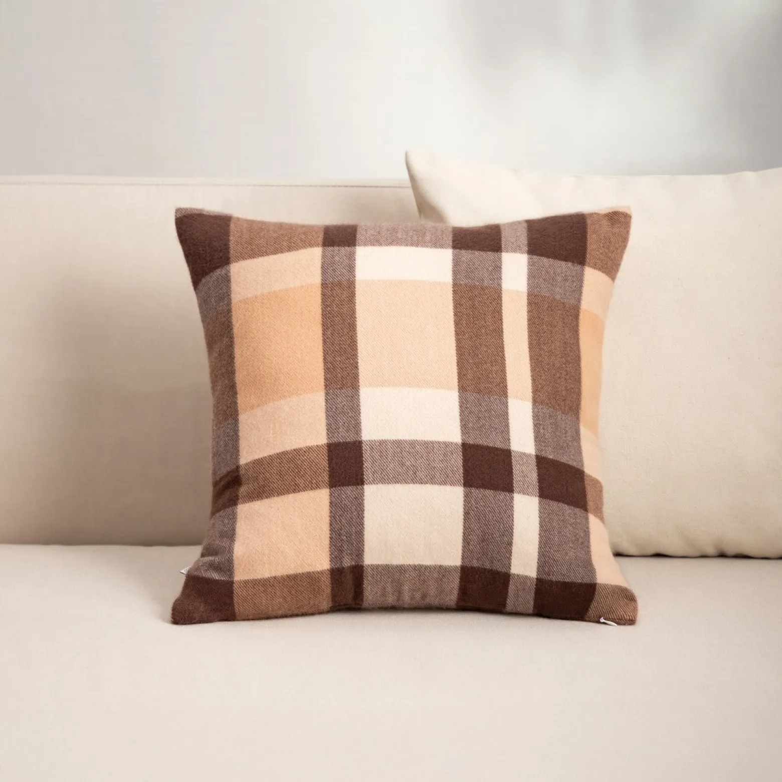Poszewka MELROSE puszysta w kratę 45x45 cm HOMLA