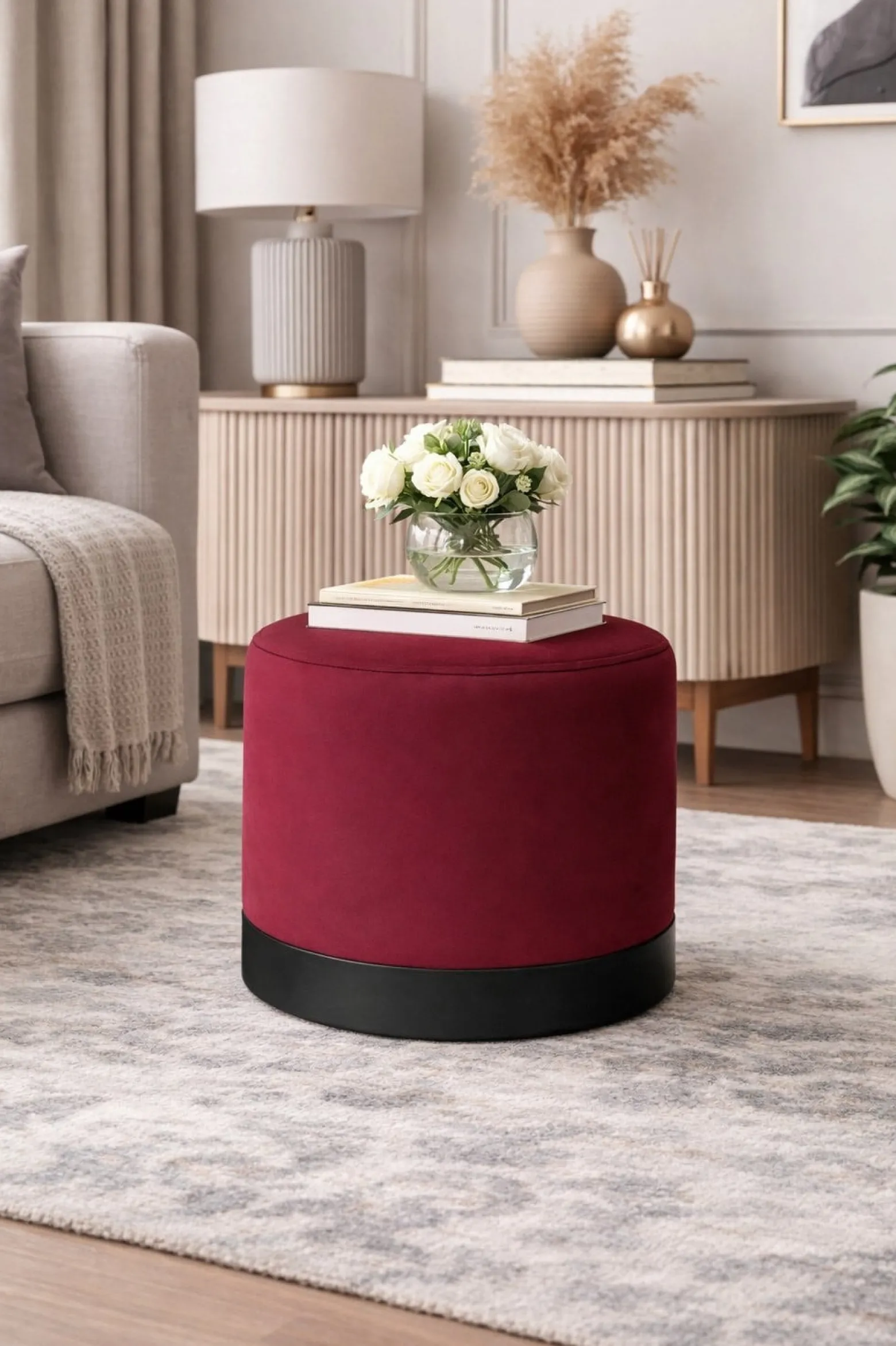 Pufa LUX elegancka podstawa metalowa czarna MG31