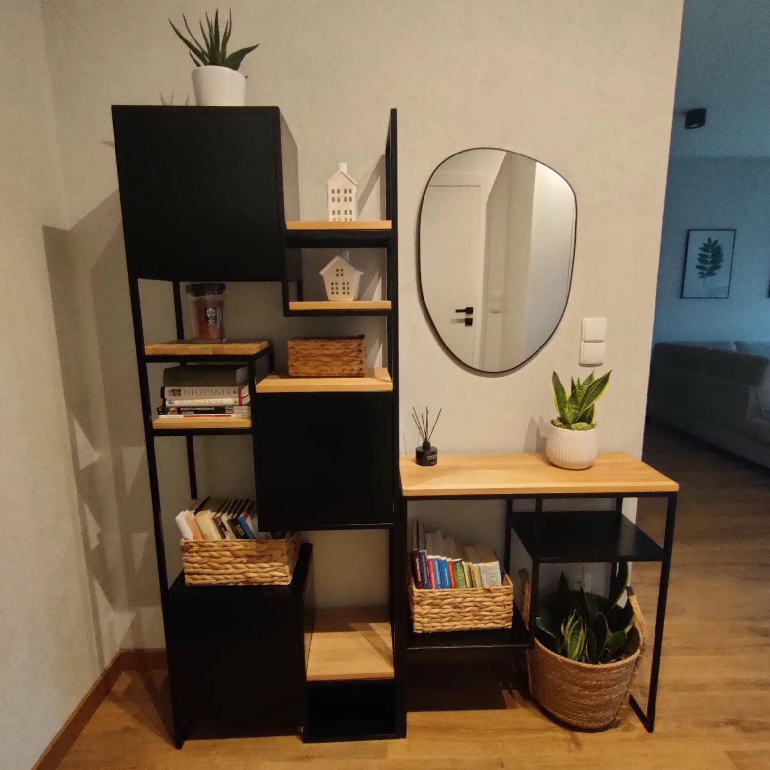 Regał Loftowy z Konsolą SCATOLA