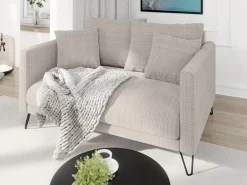 Ropez Freya sofa 2 osobowa nogi metalowe wysokie szenil zimny beż Flow 01