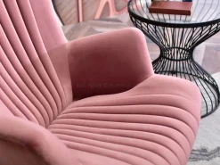 Różowy Welurowy Fotel Nell Glamour Do Salonu I Sypialni