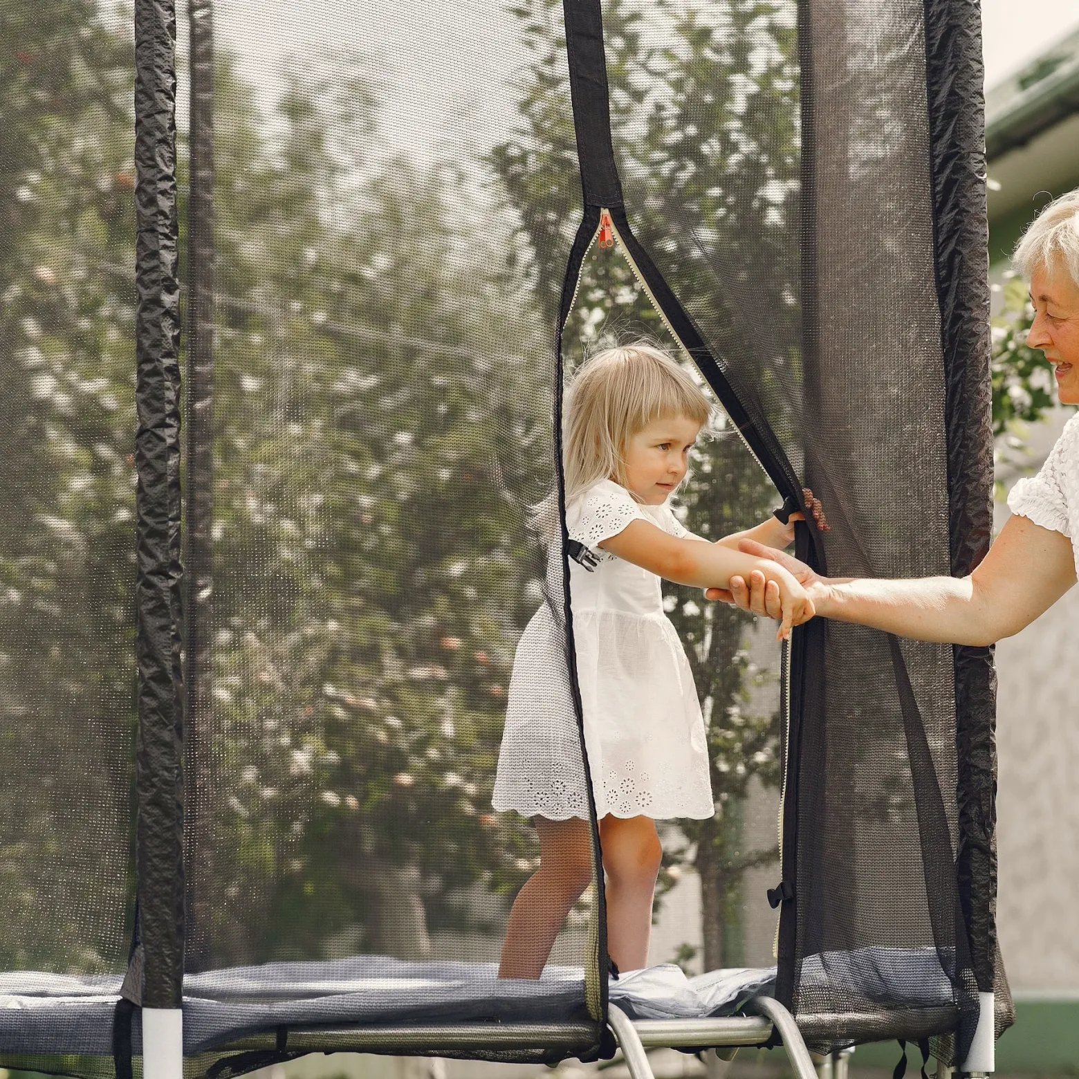 Siatka do trampoliny zewnętrzna z osłoną na sprężyny 366 cm 12 FT 8 słupków