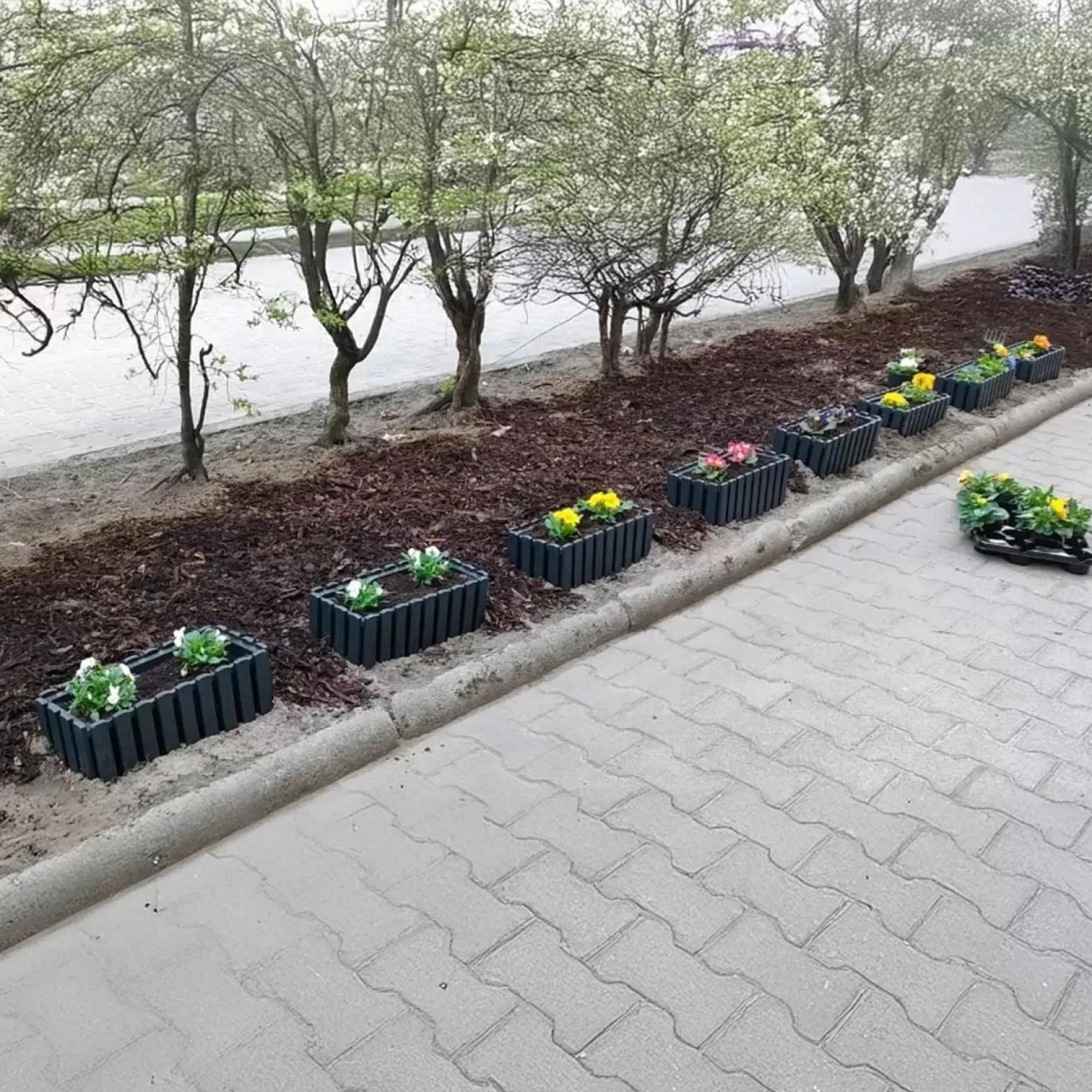 Skrzynka ogrodowa Prosperplast Boarde Fencycase brąz