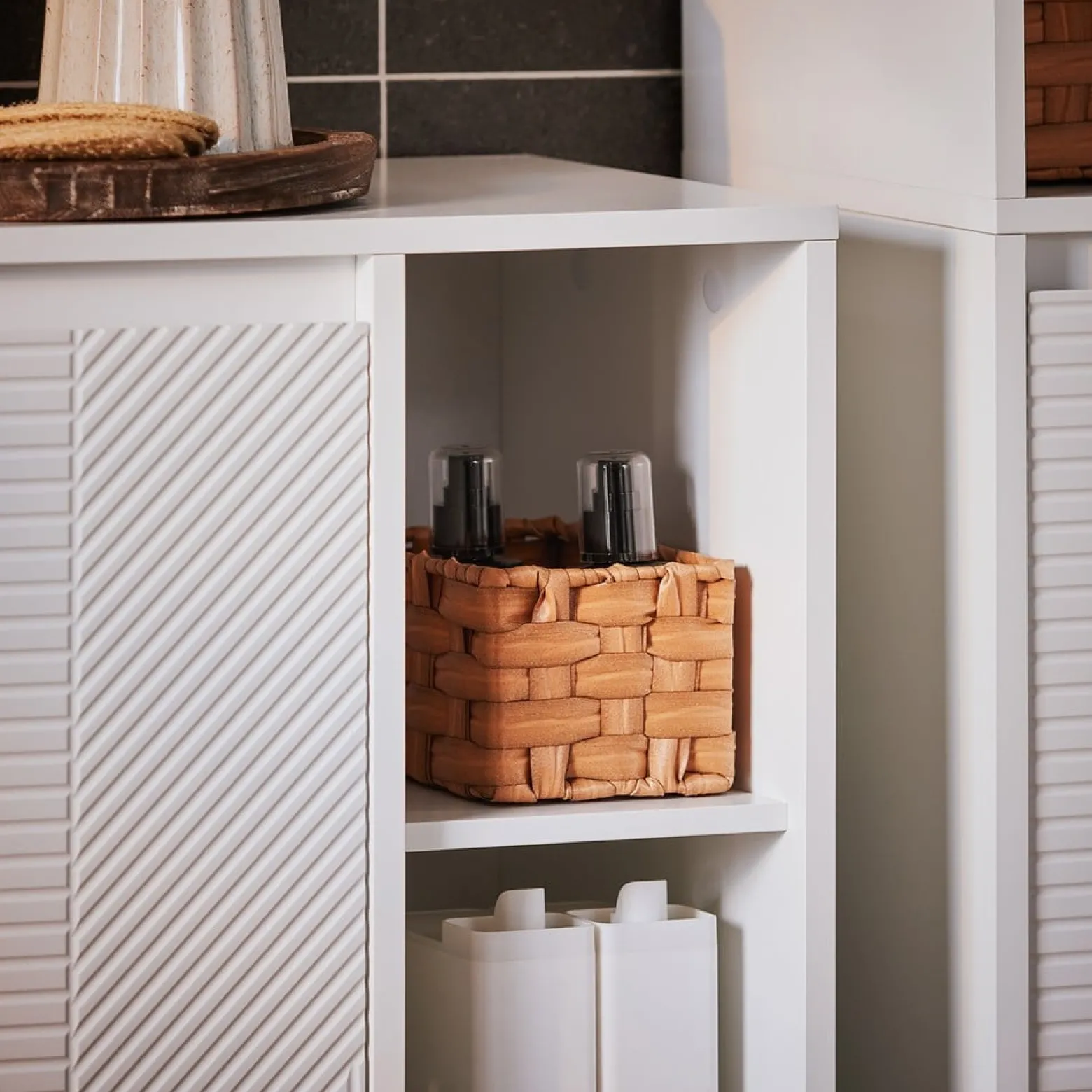 SoBuy Komoda na bieliznę z 1 drzwiami Biały 30x50x86cm Klasyczny BZR156-W