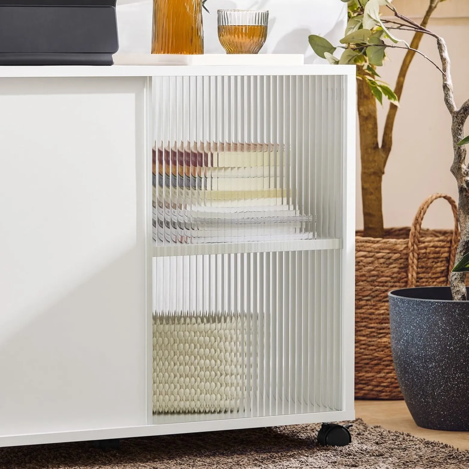 SoBuy Stolik kawowy z trzema szufladami Biały 70x35x61cm FBT141-W