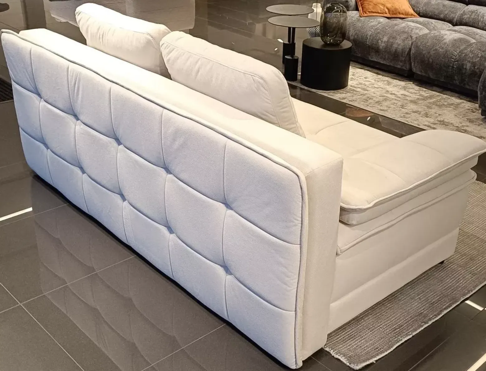 Sofa Mikkeli z funkcją spania cappucino Neve schowek