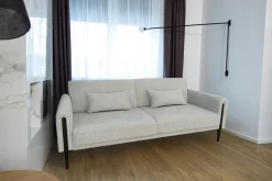 Sofa wypoczynkowa kanapa rozkładana do spania S104 Dalia szenil jasny szary