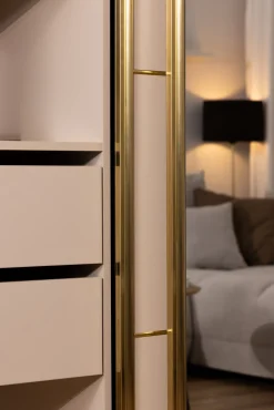 Szafa przesuwna z lustrem 250 cm GOLD NEW trzydrzwiowa szafa z szufladami