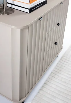 Szafka RTV NOVADO 137 cm Clay Gray frezowane fronty czarne nogi loft