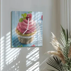 Zegar ścienny 30x30 Babeczka malinowa nowoczesny do salonu