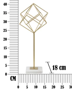 Złota metalowa rzeźba na białej marmurowej podstawie 16x18x41,5 cm
